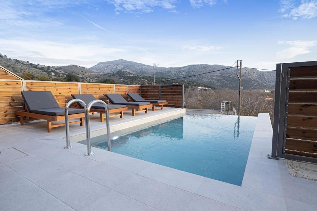 Lasithi Luxury Villa Mesa Lasithi Bagian luar foto