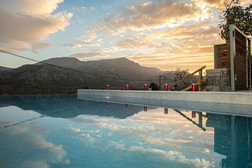 Lasithi Luxury Villa Mesa Lasithi Bagian luar foto